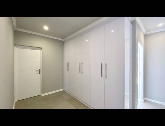 3 BEDROOM HOUSE FOR SALE IN PORT OWEN